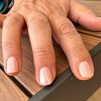 Almudena Beauty | Salón de Manicura y Uñas en Andújar / 