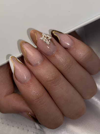 Nails by Caprii | Salón de Uñas y Manicura en Avilés