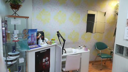 Salomar | Peluquería en Granada / 