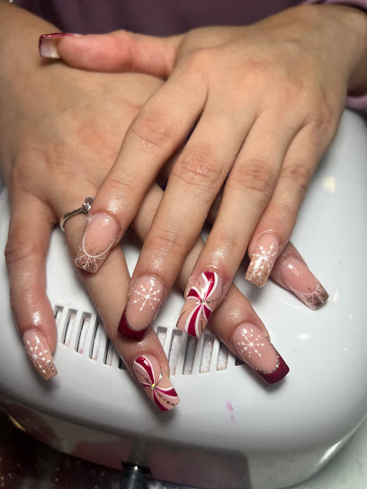 Tom Nails | Salón de Manicura y Uñas en Irún / 