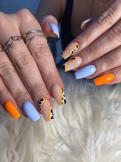 By Paula Alarcón | Salón de Manicura y Uñas en Sabadell / 