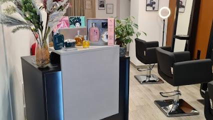 CREAZIONI | Peluqueria en Barcelona / Barcelona