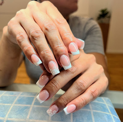 Angela | Peluquería en Elche / 