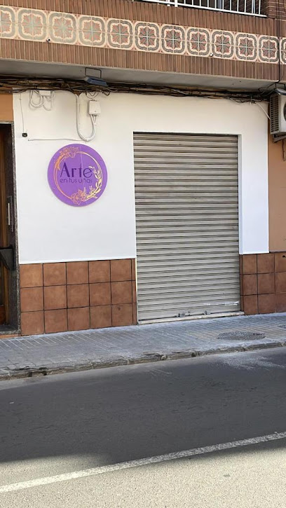 Arte en tus uñas | Peluquería en Paterna / 