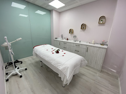 NORA | Peluquería en Alcorcón / 