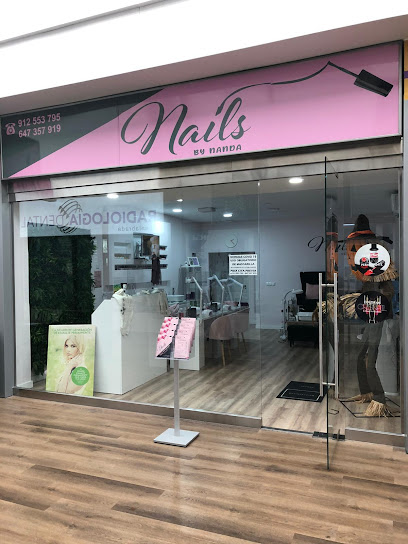 Nails by Nanda | Salón de Manicura y Uñas en Fuenlabrada / 