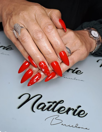 NAILERIE | Salón de Manicura y Uñas en L