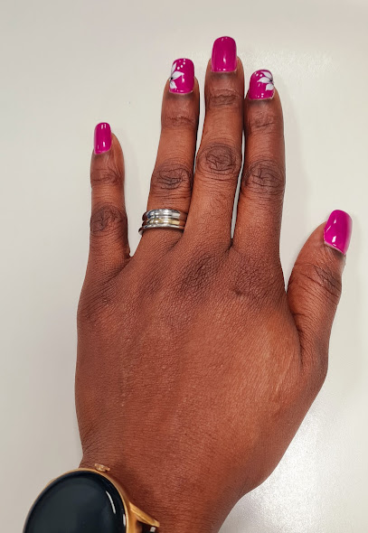 Xiong Yi Qiu | Salón de Uñas y Manicura en Castellón de la Plana