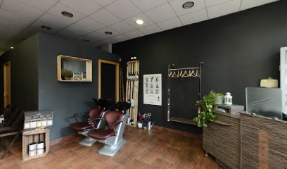 Vélez Perruquers | Peluqueria en Manresa / Barcelona