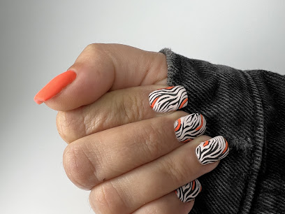 EleNails | Manicura y Pedicura | Salón de Uñas y Manicura en Muros
