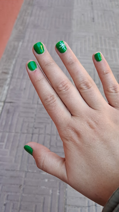 Medusa Nails | Salón de Manicura y Uñas en Sabadell / 