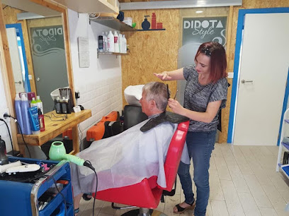 DIDOTA STYLE | Peluquería en Torre la Sal / Castellón