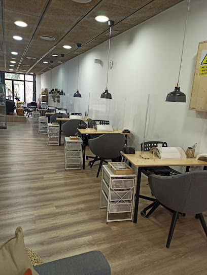 Nayroby Nails Studio | Salón de Manicura y Uñas en Granollers / 