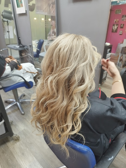 Los Porches – Unisex | Peluqueria en Zaragoza / Zaragoza
