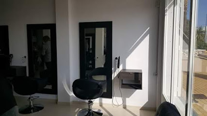 Claire & Inma Hair and Beauty Salon | Peluquería en Ventanicas-el Cantal / Almería