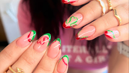 LauG Nails | Salón de Manicura y Uñas en Tarragona / 