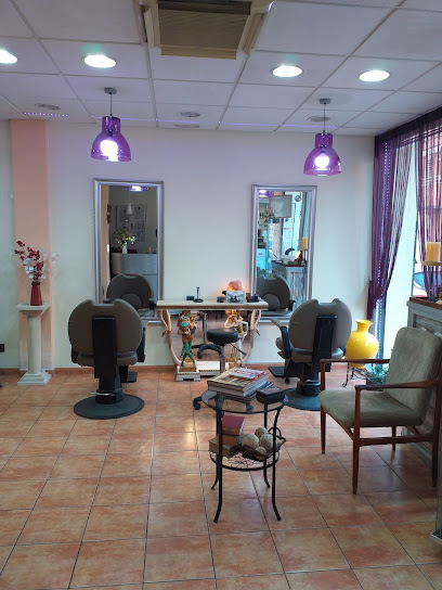 GUS FINGERS STYLE | Peluquería en Gavà / Barcelona