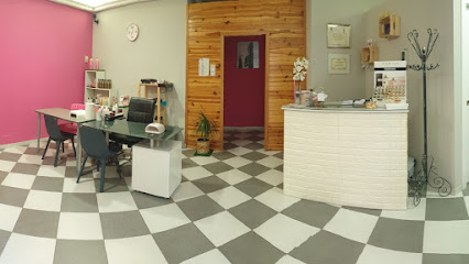 C&M Esthetic | Peluquería en Sevilla / 