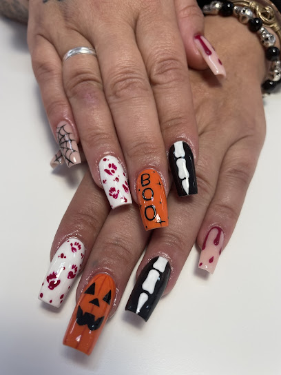YaizaNails | Salón de Uñas y Manicura en Lugones