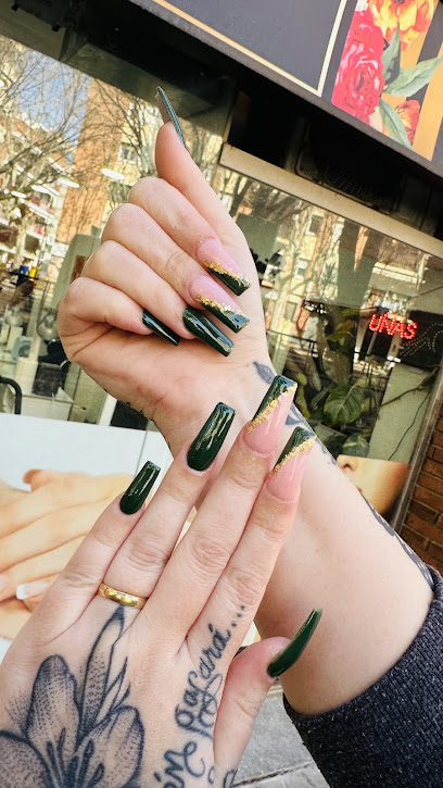 Saigon Nails | Salón de Manicura y Uñas en L
