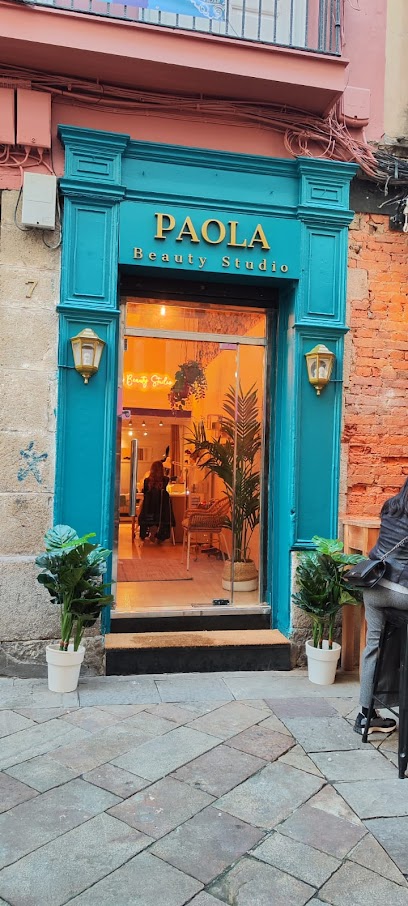 Paola Beauty Studio | Salón de Manicura y Uñas en Santander / 