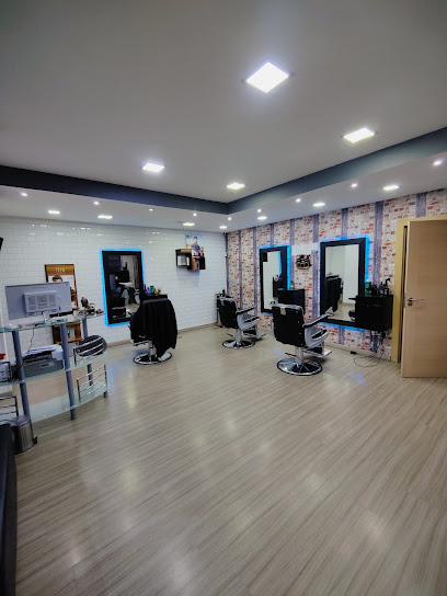 MD PELUQUEROS | Peluqueria en Granada / Granada