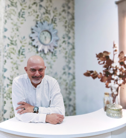 Claudio Buscema Estilista & Belleza | Peluquería en Madrid / Madrid