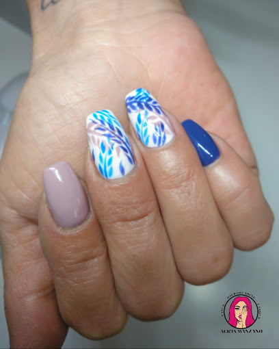 Alicia Manzano | Salón de Uñas y Manicura en La Eliana