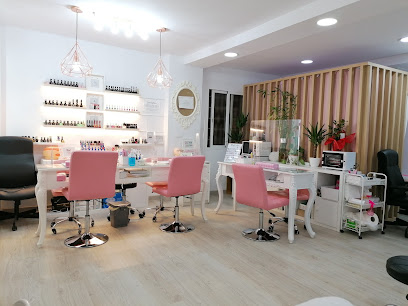 Eva Uñas | Salón de Uñas y Manicura en Alcorcón
