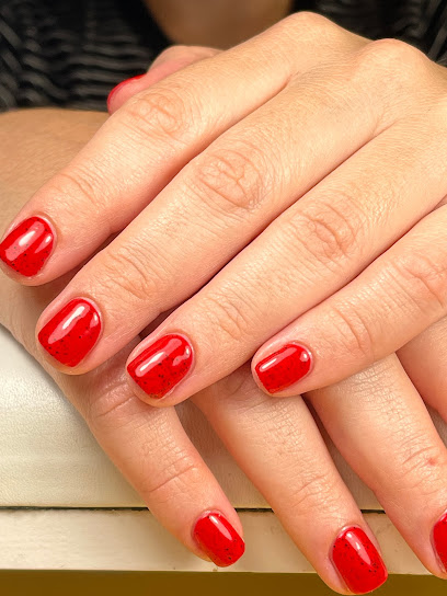 Let Me Be Nails | Salón de Uñas y Manicura en Madrid