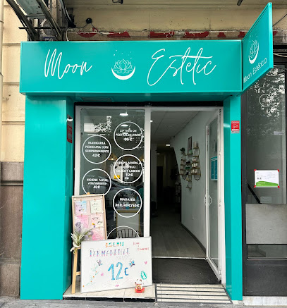 Moon Estetic | Salón de Manicura y Uñas en Valencia / 
