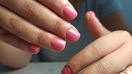 Alhambra Nails | Salón de Uñas y Manicura en Mutxamel