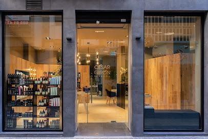 César Girón Peluquería – Alvado | Peluqueria en Elche / Alicante