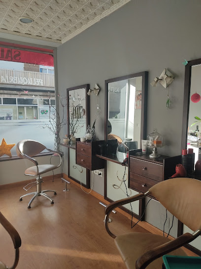 Salón Laetitia | Peluquería en Ponferrada / 