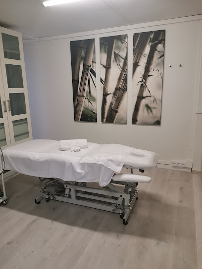 Estética Sonia Telles | Peluquería en Girona / 