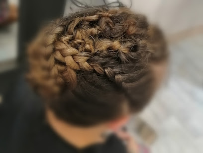 Peluquería SALÓN TRAZOS Bilbao | Peluqueria en Bilbao / Vizcaya