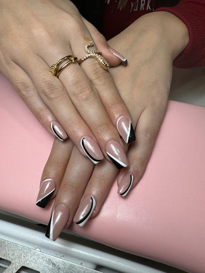 SARAY Nails | Salón de Manicura y Uñas en Mejorada del Campo / 