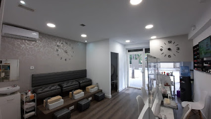 Salón T Nails | Salón de Manicura y Uñas en Barcelona / 