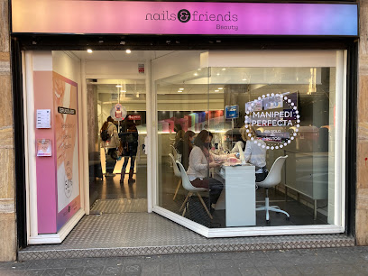 Nails & FRIENDS | Muntaner | Salón de Uñas y Manicura en Barcelona