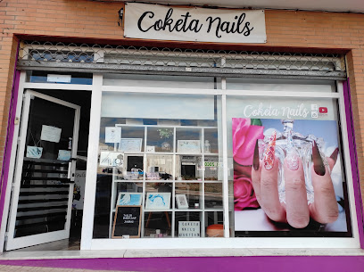 Coketa Nails | Salón de Manicura y Uñas en Badajoz / 