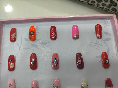 Uña de Yinen | Salón de Uñas y Manicura en Torrevieja