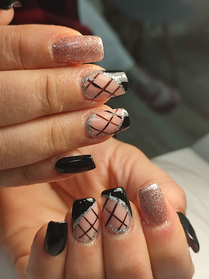Magical Nails ou | Salón de Manicura y Uñas en Ourense / 
