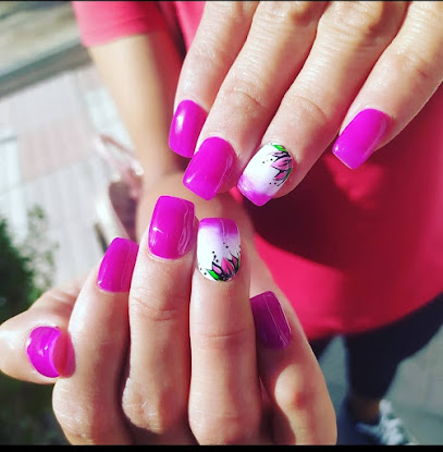 AXL Nails | Salón de Manicura y Uñas en Fuenlabrada / 
