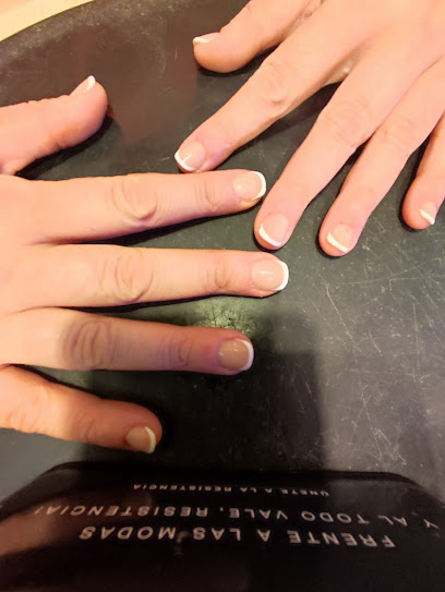 Blossom Nail Lab | Salón de Manicura y Uñas en Gijón / 