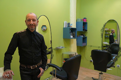 PELUKERIA DIVINE | Peluquería en Bilbao / Vizcaya