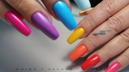 Johanna Nails y Estética | Salón de Manicura y Uñas en Cambrils / 