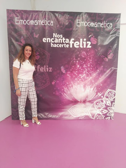 Bellanela Estética y Belleza | Peluquería en Gines / 