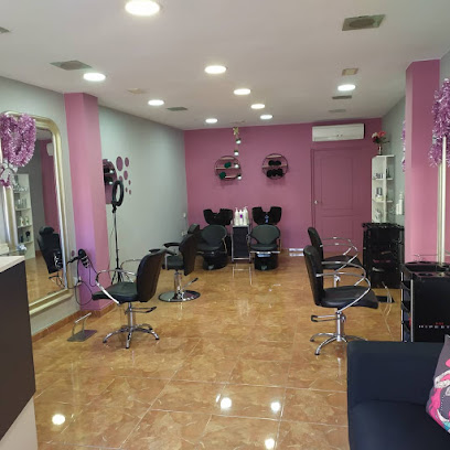Beatriz Merlos peluquer@s | Peluqueria en Armilla / Granada