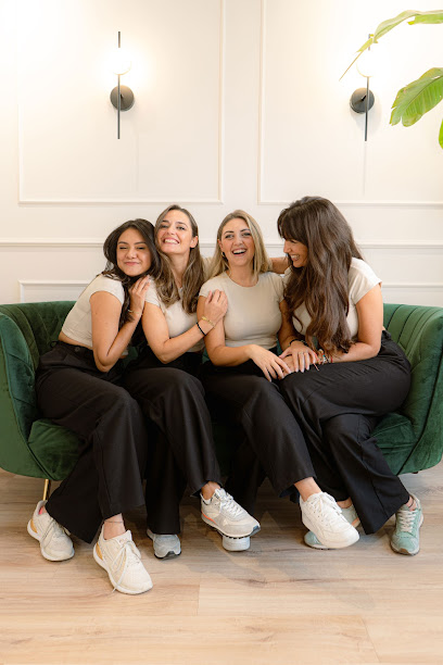 C&MBeauty | Peluquería en Badajoz / 