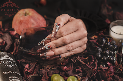 Nails & Beauty VLADI`S | Salón de Manicura y Uñas en Pamplona / 